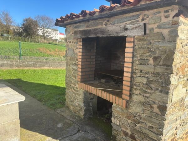 Casa a reformar con jardín y parcela - Imagen 17