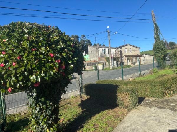 Casa a reformar con jardín y parcela - Imagen 20