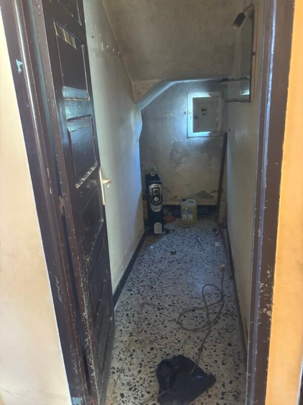 Casa a reformar con jardín y parcela - Imagen 5